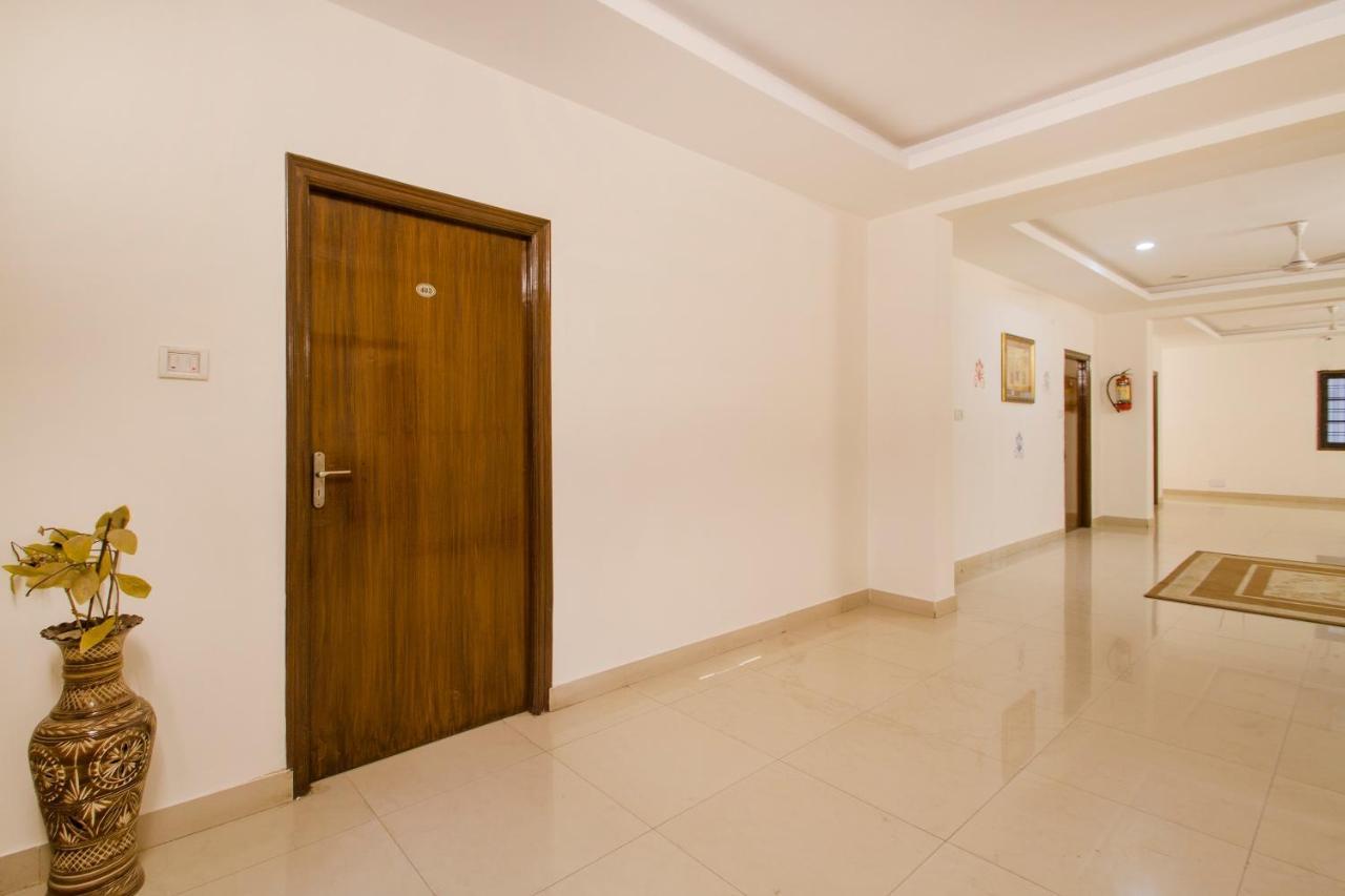 Vaccinated Staff - Oyo 11400 The Down Town Suites ハイデラバード エクステリア 写真